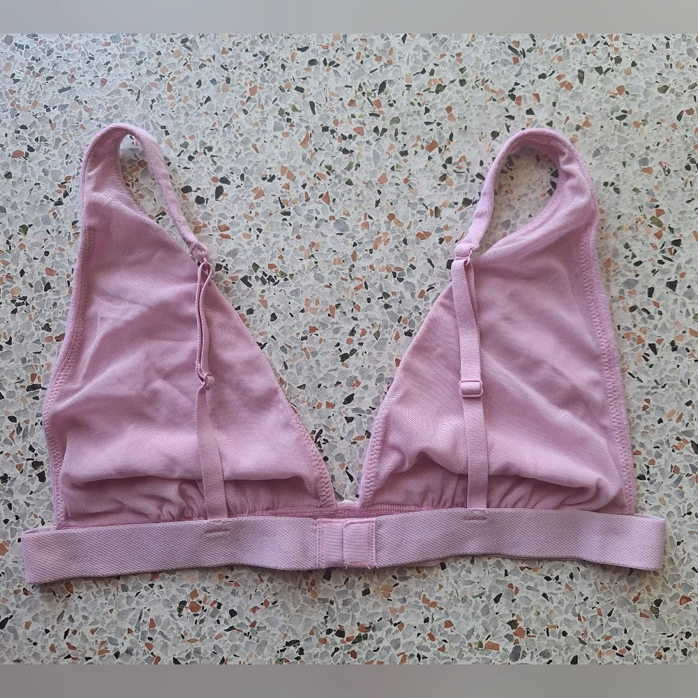 SKIMS‎ Lace Pointelle Plunge Bralette - Picture 4 of 5